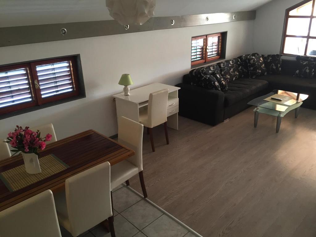 Apartments Pavic เบทินา ภายนอก รูปภาพ